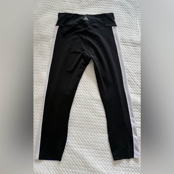 Reebok Women Royal Blue White and Black 3/4 Leggings for Training Gym Stretchy - Picture 3 of 10